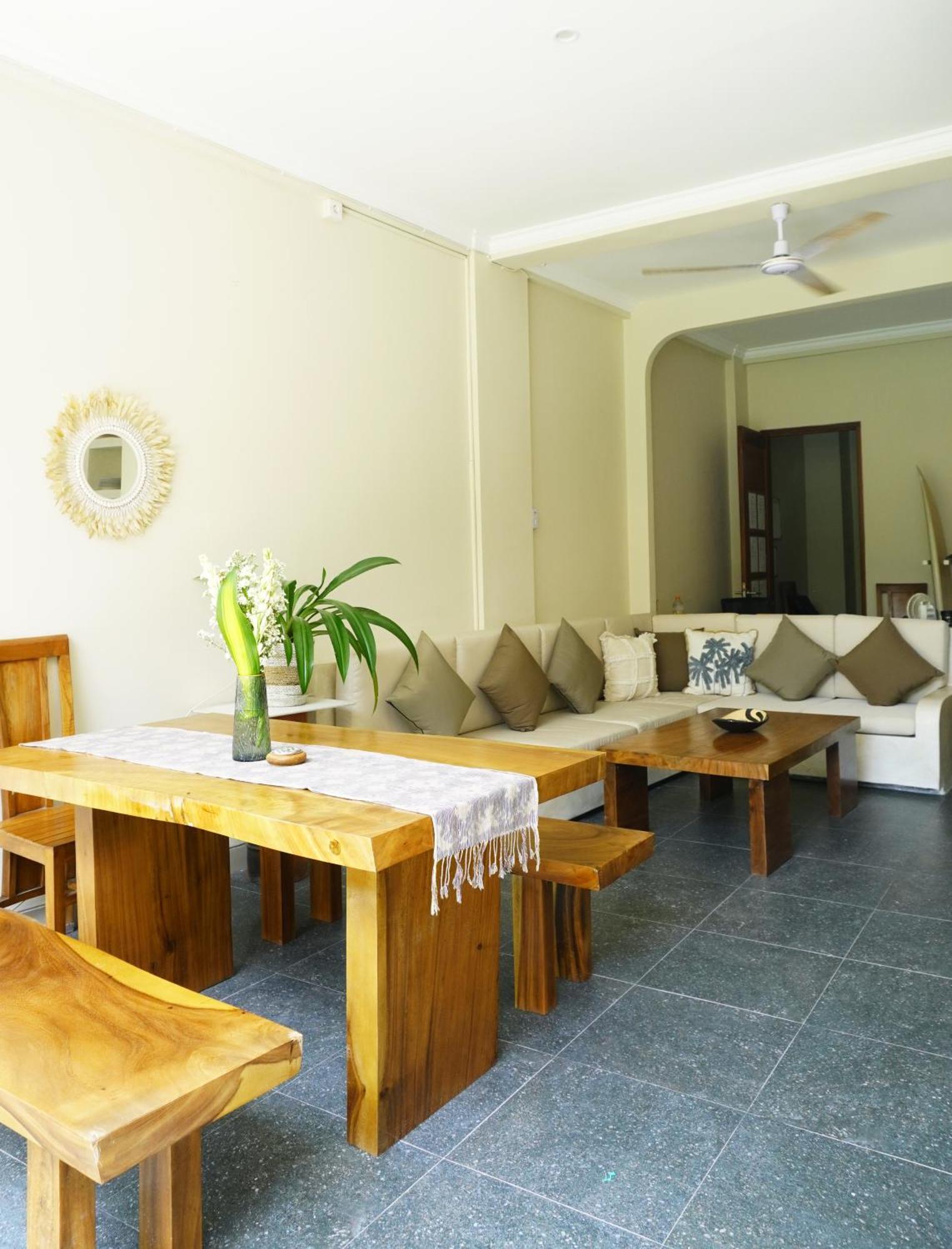 Olivia Guest House Canggu エクステリア 写真